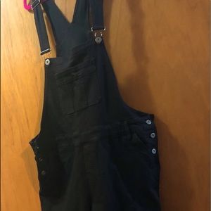 Torrid size 22 black overalls NWT